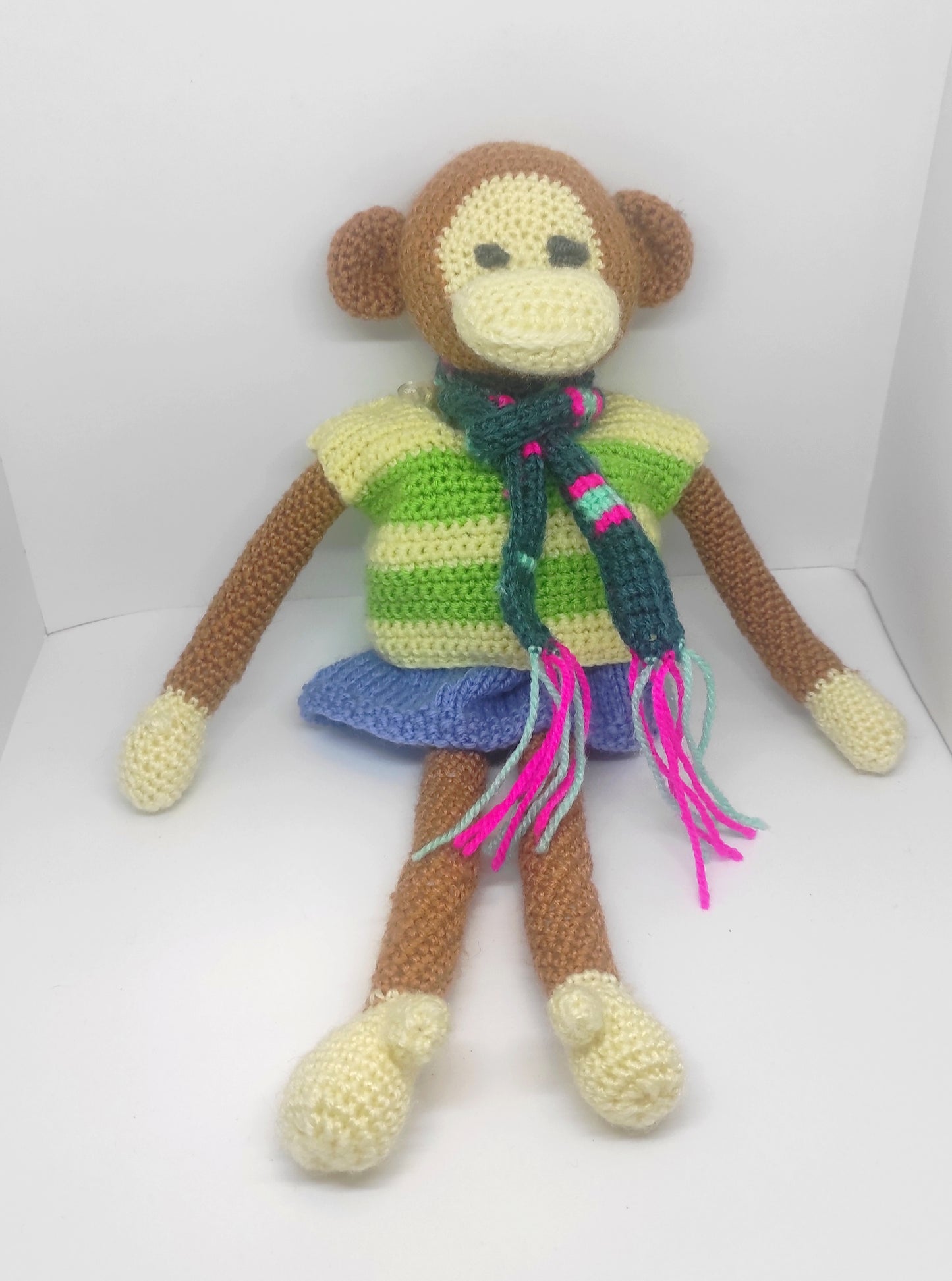 Singe au crochet