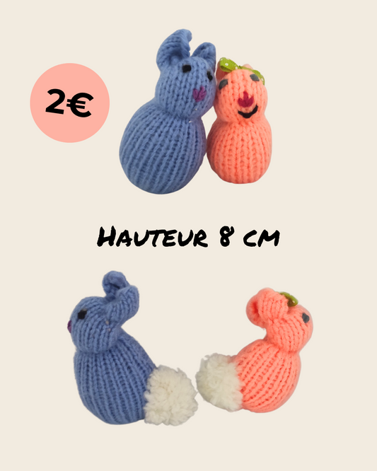 Lapin tricoté petit